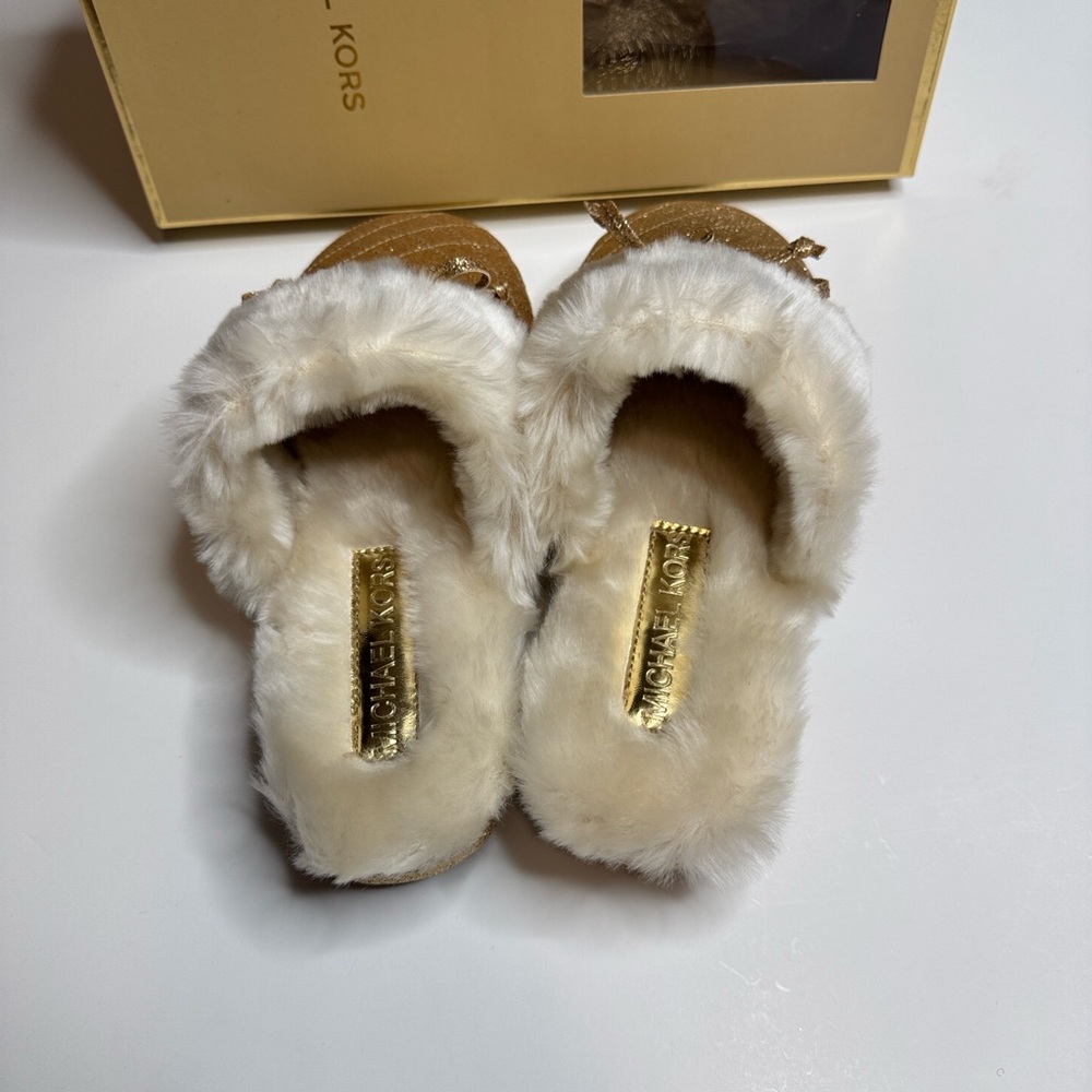 Michael Kors Glittery Gold Carter slippers - Picture 11 of 13